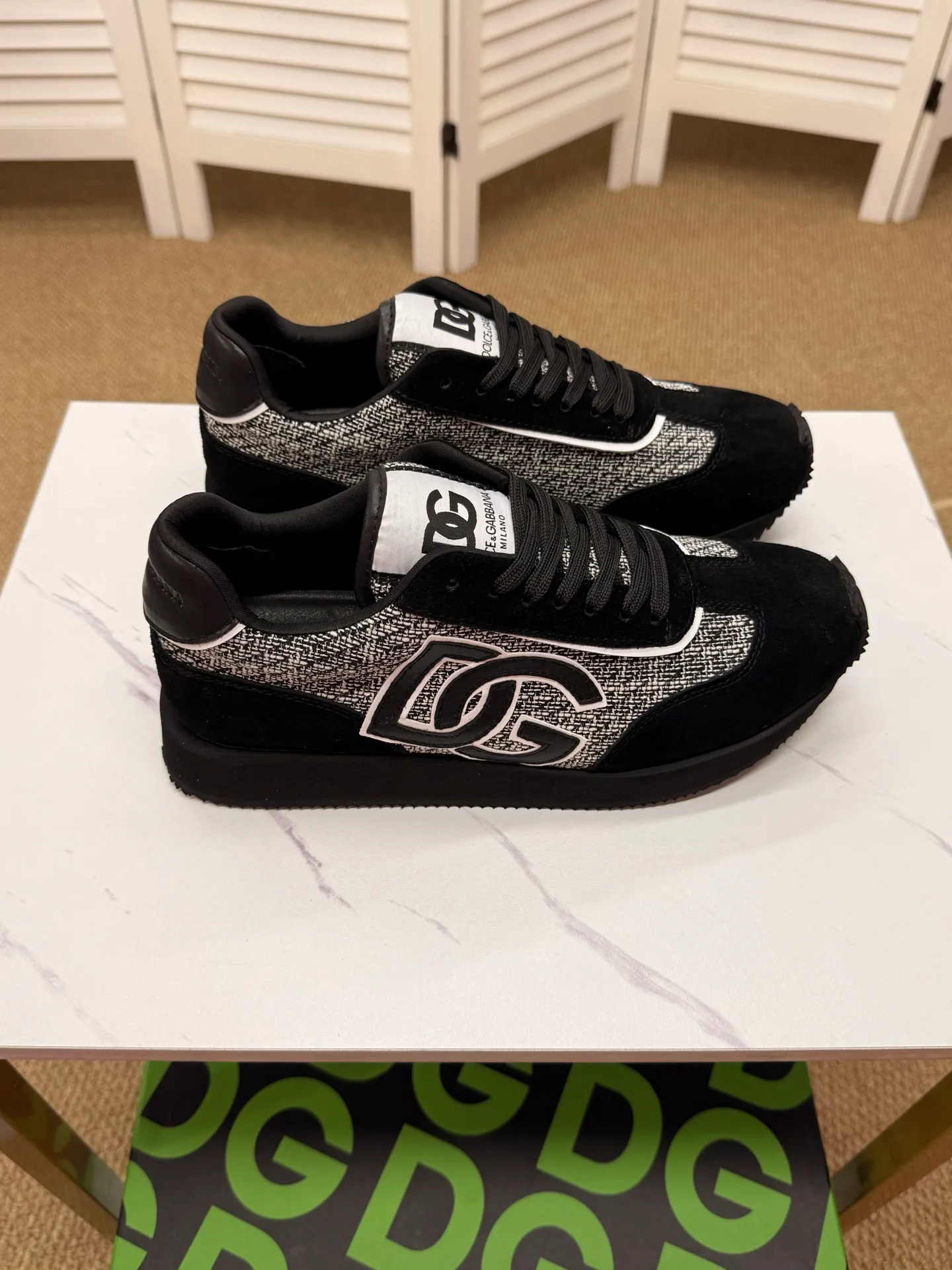 Men's clothing and shoes 230. The latest sports and casual shoes for couples (DG) are fashionable and versatile, and can add luster to various looks. Create an exquisite design with unique dynamic vitality and modern atmosphere, showing modern elegance. Size: 36-46 (45 and 46 are custom-made and cannot be returned or exchanged) Se